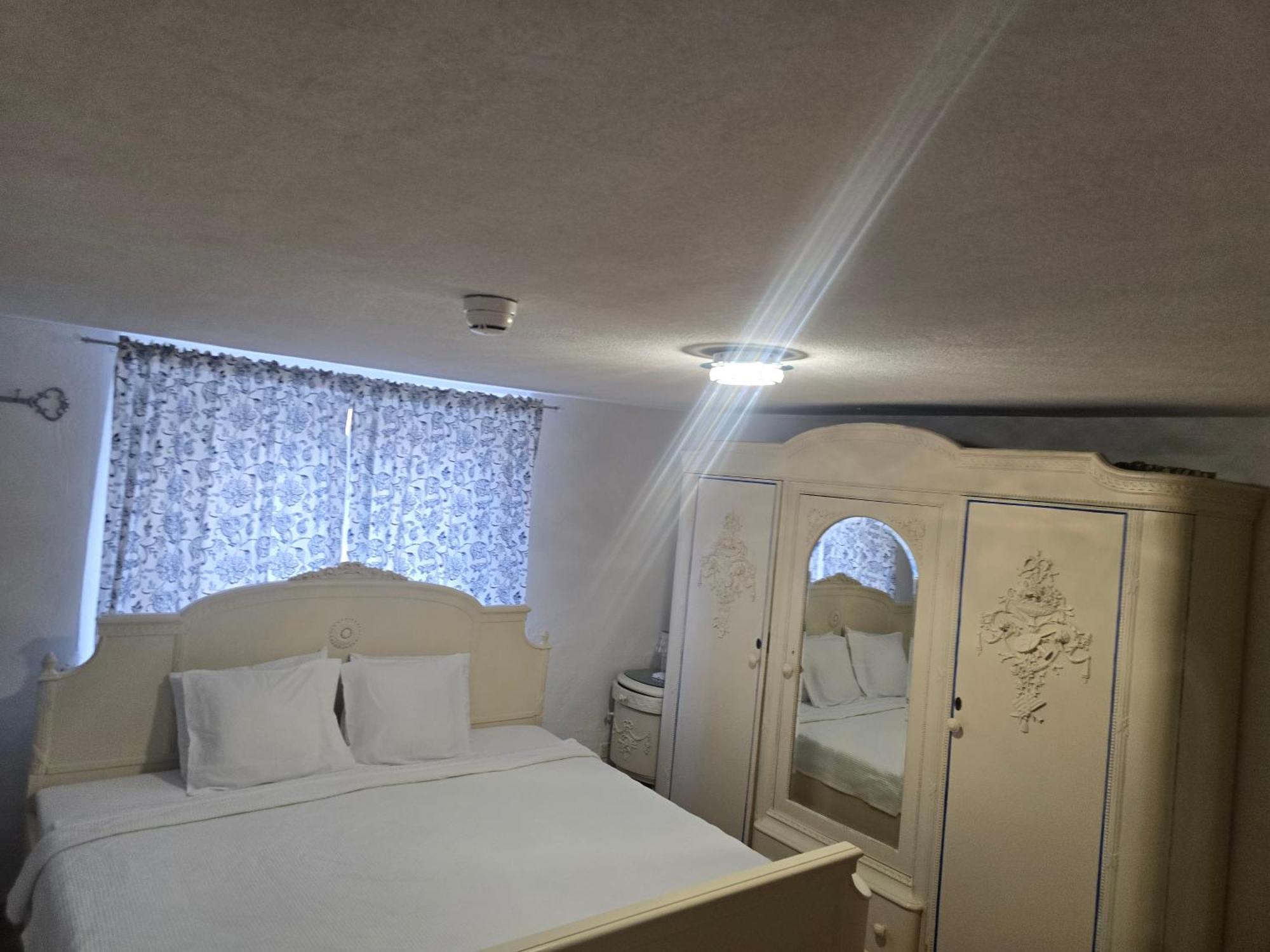 Corse 08 Homestay *